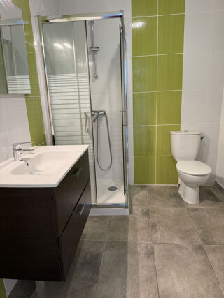 Vente Maison Maison de ville de caractère • Deux appartements indépendants Nimes