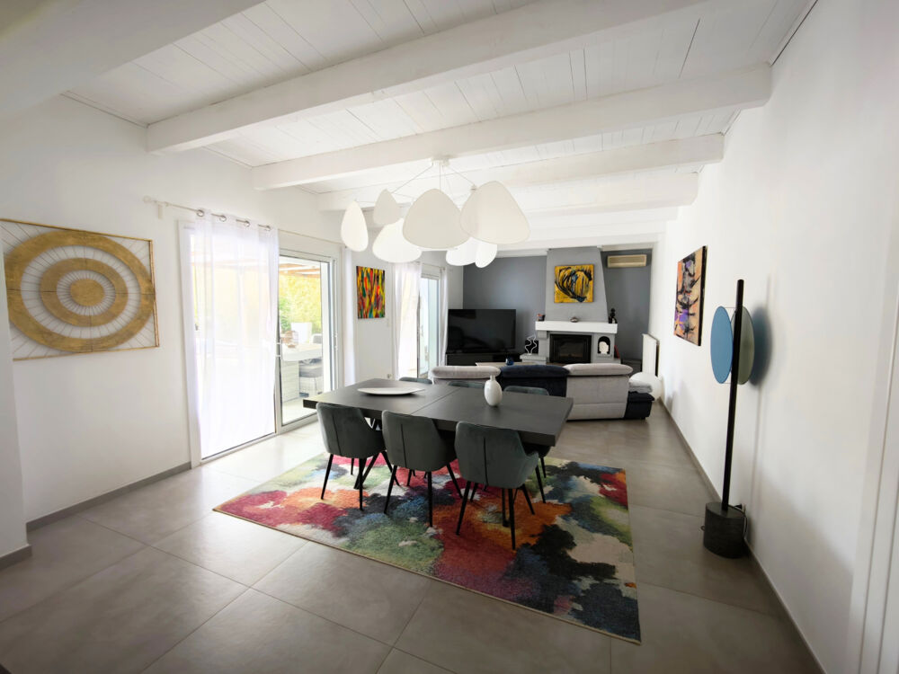 Vente Maison Propriété villa T5 rénovée sur 2620 m2 sans vis-à-vis - dépendances - Caveirac 30820 Caveirac