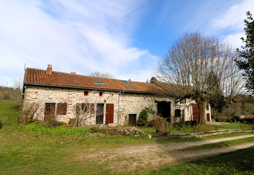 Joli ensemble immobilier à la campagne, 4 ou 5 logis, idéal résidence secondaire d'amis !