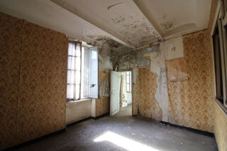  Immeuble � vendre 15 + pi�ces 570 m�