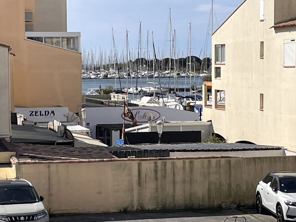 CENTRE PORT