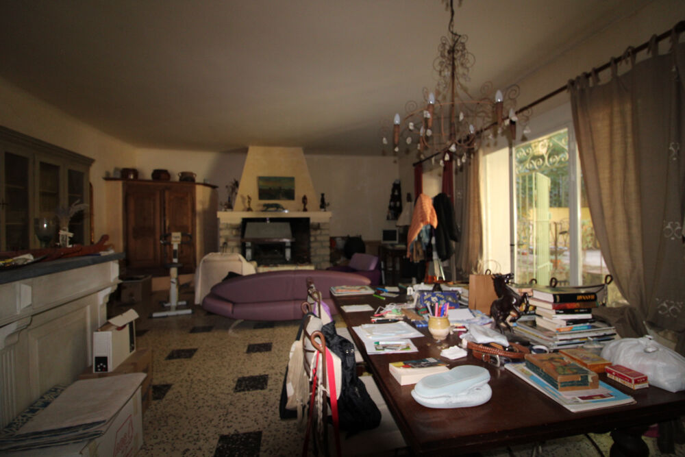 Vente Maison MAISON DE VILLAGE 175 M2 / CELLIERS 160 M2 + JARDINET 100M2. Anduze