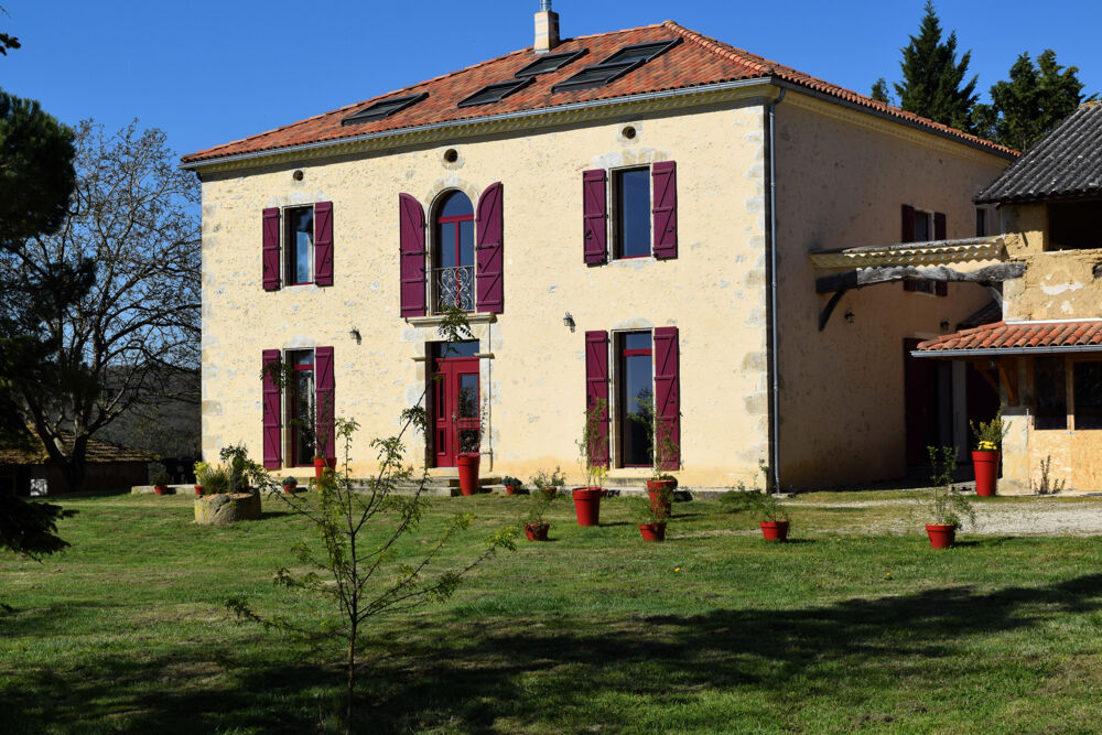 Vente Maison Propriété exceptionnelle, Ferme ancienne, dépendances, 36ha, mare et puits Saramon