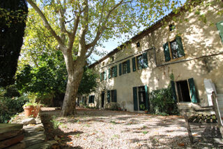  Maison  vendre 9 pices 210 m