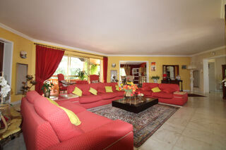  Maison  vendre 7 pices 233 m