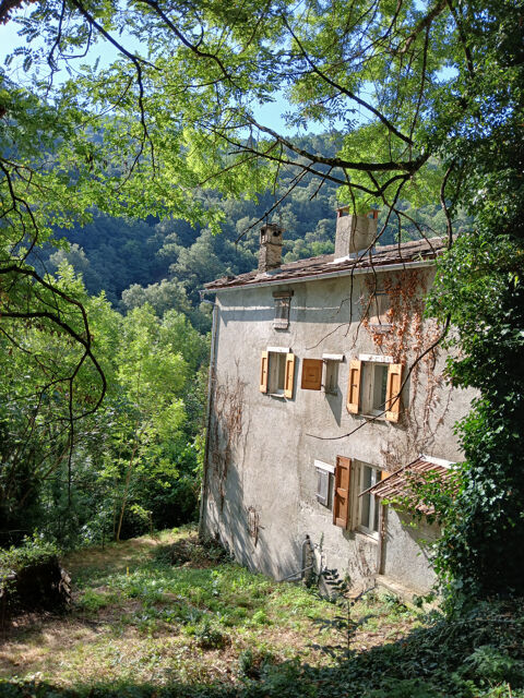   MAS 360 de volume + 25 hectares. Maison - 7 pi�ce(s) - 222 m�