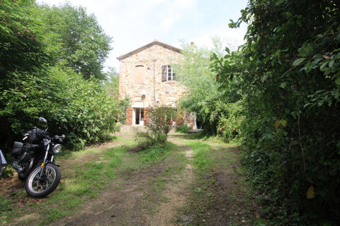   MAISON DE CARACTERE D'UN VOLUME 350 M2  + DEPENDANCE 86 M2. Maison - 11 pi�ce(s) - 350 m�