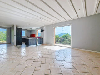  Maison à vendre 6 pièces 222 m²