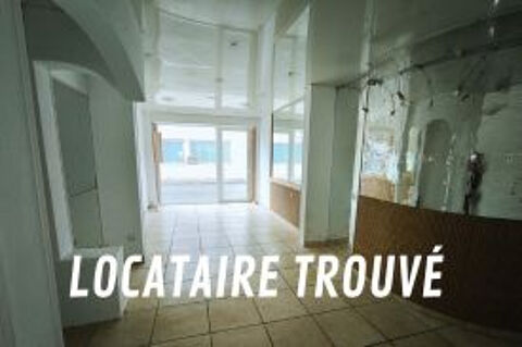 PLUS DISPONIBLE - Local Commercial 33 m2   Emplacement Premium   Grau du Roi (30) 1066 30240 Le grau du roi