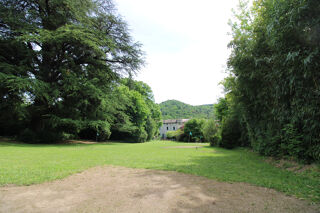  Propri�t�/ch�teau � vendre 14 pi�ces 675 m�