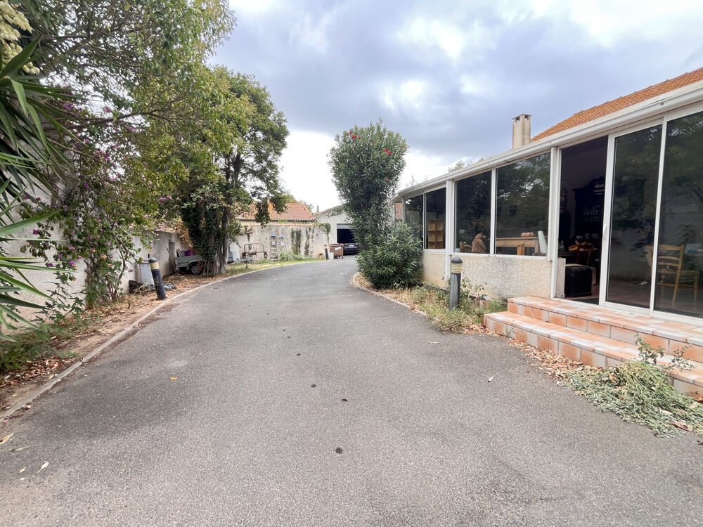 Vente Maison Maison 90 m2 avec véranda de 85 m2  secteur mairie Agde
