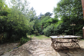  Maison � vendre 8 pi�ces 333 m�