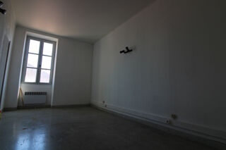  Immeuble � vendre 15 + pi�ces 650 m�