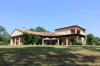  Maison  vendre 7 pices 233 m