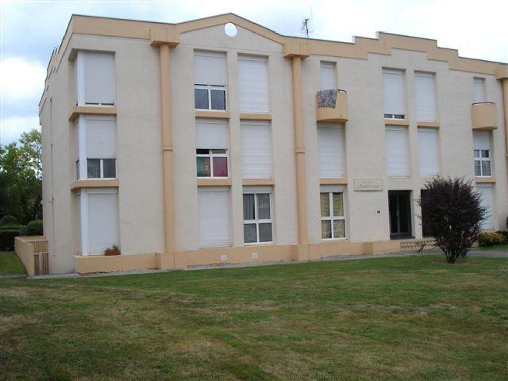 Location Appartement Haut de Lons, studio 21 m2, meublé, parking privatif, cave Lons