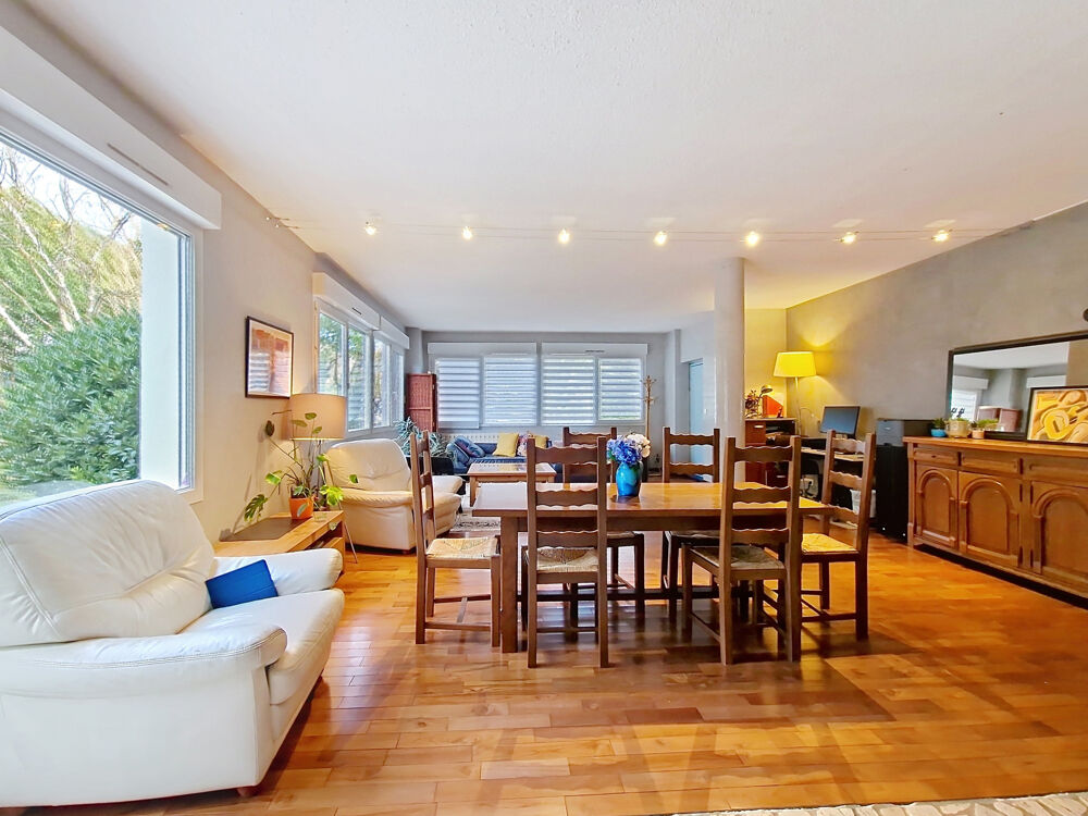 Vente Maison CORENC   Ensemble immobilier avec résidence principale et 4 appartements loués Corenc