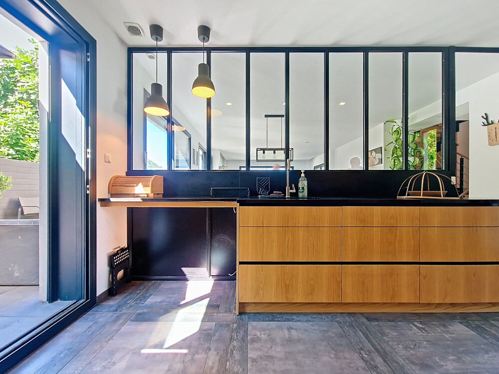 Entre Appartement et Maison 4 chambres 5 possibles TERRASSES GARAGE