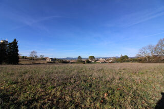  Terrain  vendre 740 m