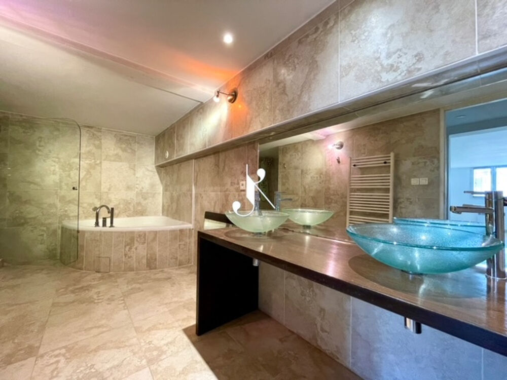 � vendre  Maison Aix-en-Provence (13090)