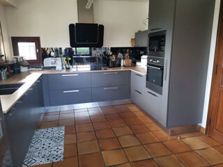  Maison � vendre 10 pi�ces 305 m�