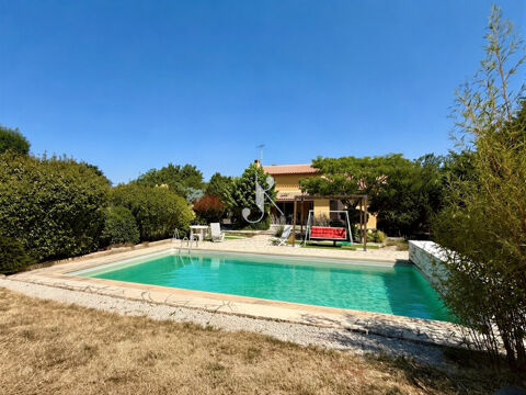   MAISON T5 AVEC PISCINE GARAGE ET DEPENDANCE SUR PARCELLE DE 3757M2 Maison - 5 pièce(s) - 132 m²