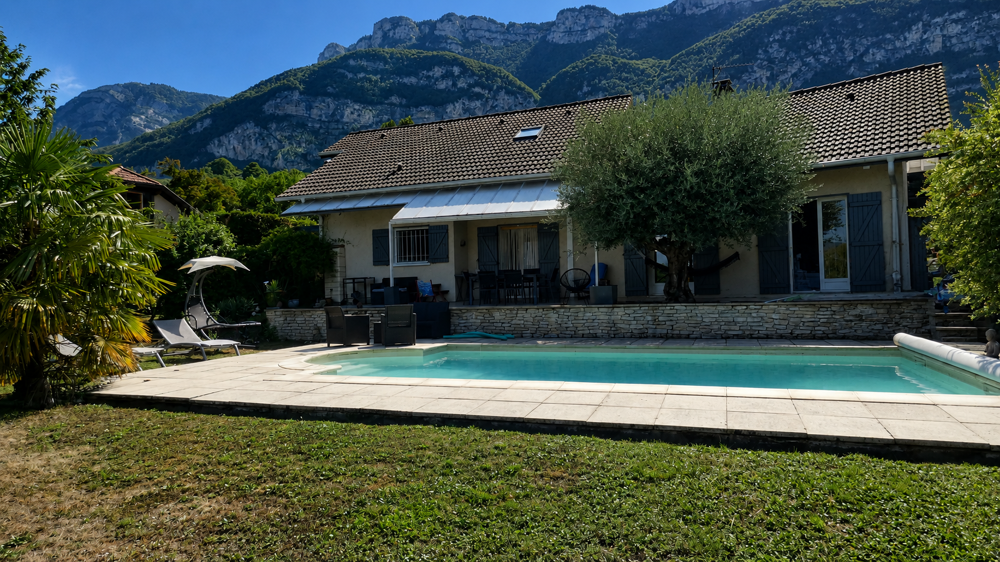Maison à acheter avec terrasse 5 chambres à Drumettaz-Clarafond