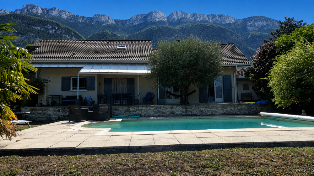 Maison 6 pièces 204 m² · à Drumettaz Clarafond · 204 m² · 749 000 €