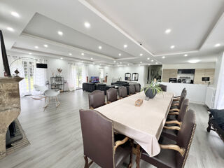  Propri�t�/ch�teau � vendre 6 pi�ces 242 m�