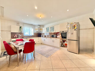  Maison  vendre 6 pices 144 m