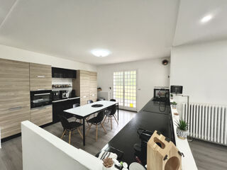  Propri�t�/ch�teau � vendre 6 pi�ces 242 m�