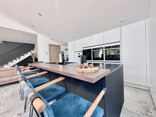  Maison � vendre 6 pi�ces 165 m�