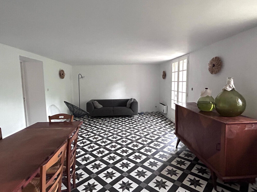 Vente Propriété/Château Ancien corps de ferme de 380m2 dont 125m2 habitables sur 4500m2 de terrain Feneyrols