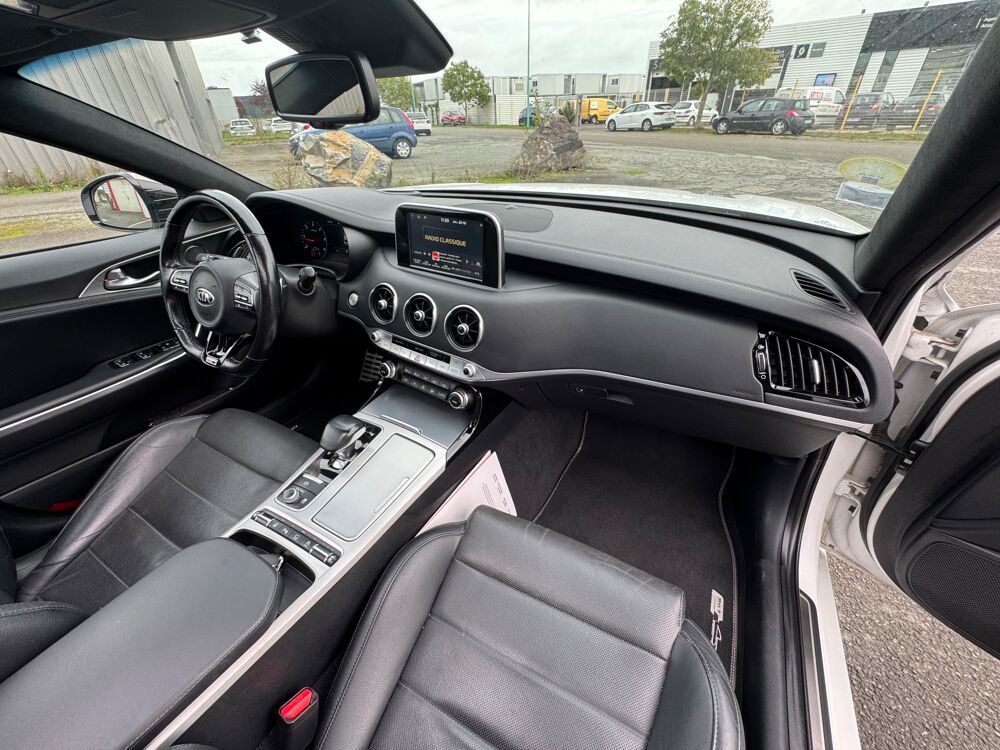 Stinger 2.2 CRDI 200 4X2 BVA8 GT LINE | ATTELAGE | TOIT OUVRANT | GA 2018 occasion 44860 Pont-Saint-Martin
