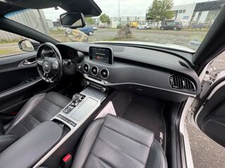 Stinger 2.2 CRDI 200 4X2 BVA8 GT LINE | ATTELAGE | TOIT OUVRANT | GA 2018 occasion 44860 Pont-Saint-Martin