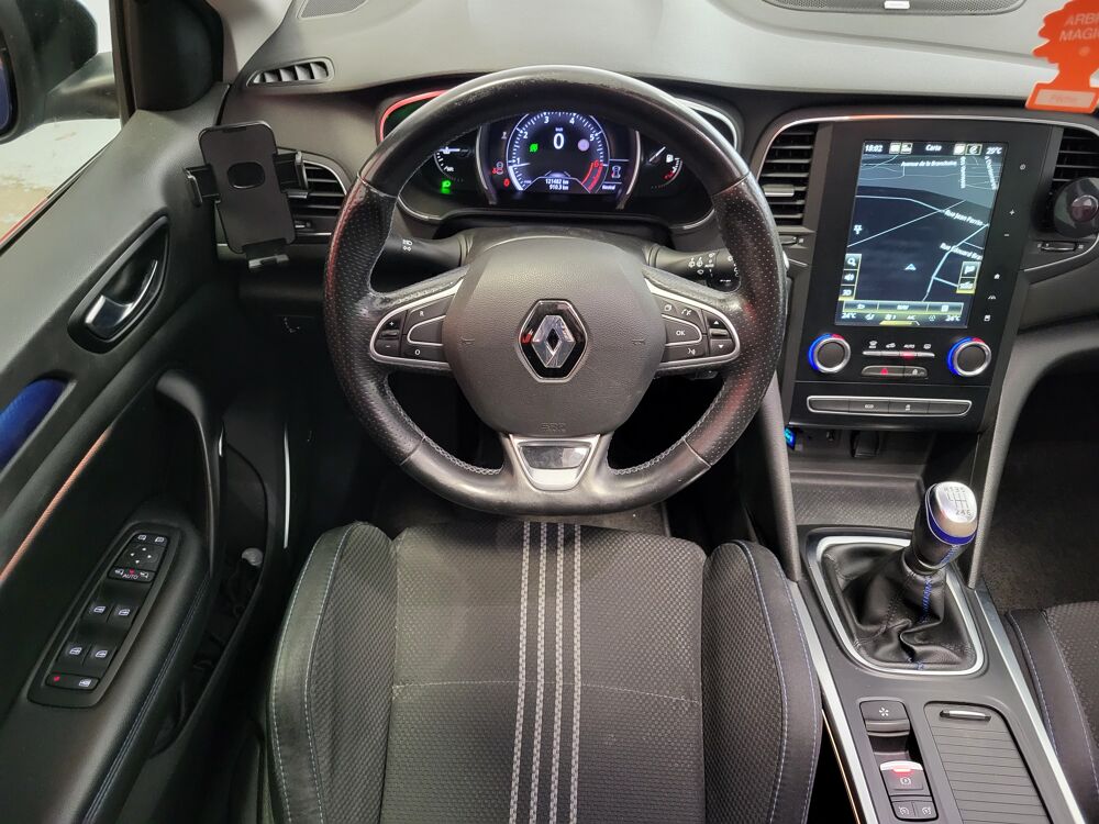 M&eacute;gane MEGANE IV 1.3 TCE 140 GT LINE + CARPLAY + TOIT OUVRANT 2018 occasion 37170 Chambray-l&egrave;s-Tours