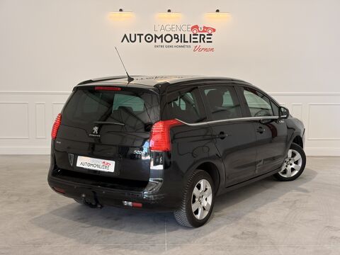 5008 (2) 1.6 BLUEHDI 120 STYLE 7PLACES / ATTELAGE / 2015 occasion 27620 Gasny