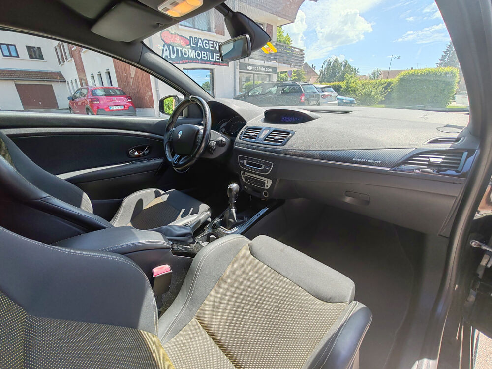 M&eacute;gane III RS Phase 2 Coup&eacute; 2.0 T 16V 265 cv 2012 occasion 25300 Pontarlier