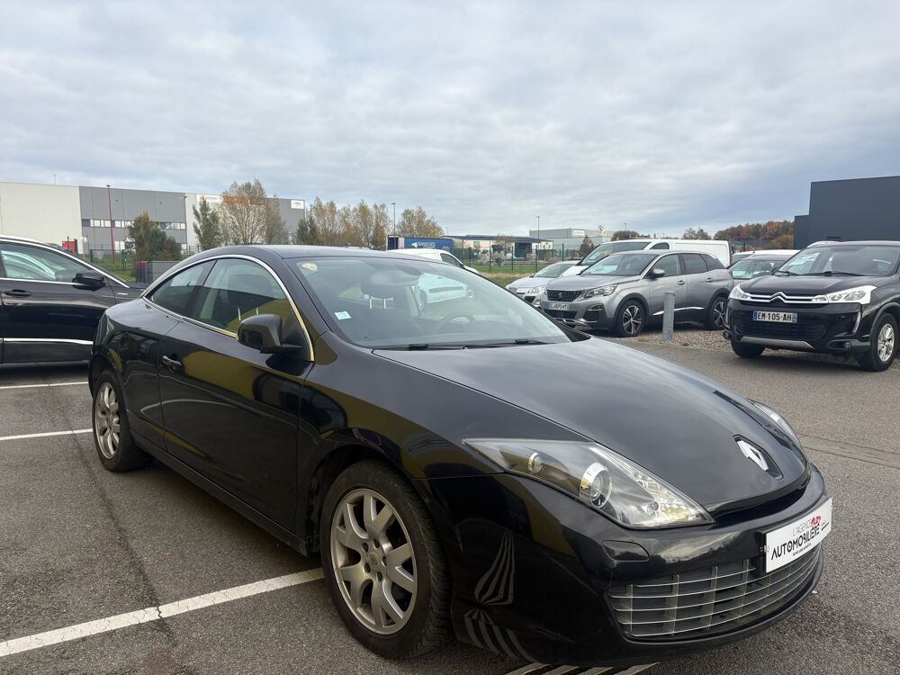 Laguna 2.0 Dci Black Edition Coup&eacute; 2010 occasion 76760 Yerville