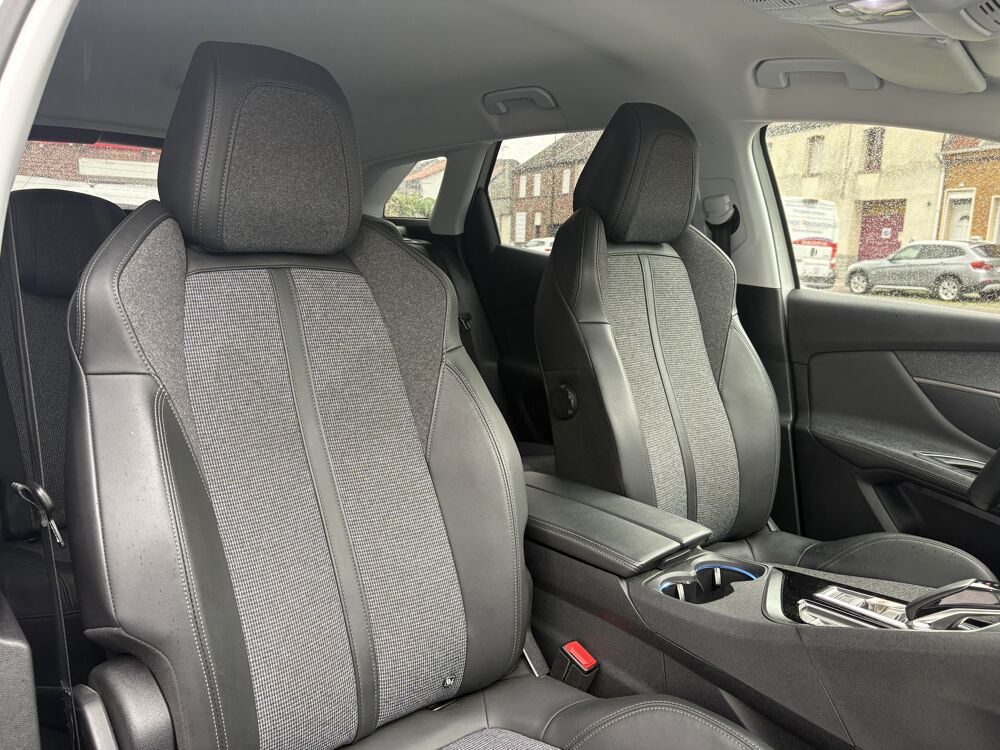 3008 Hybrid Rechargeable 225 ch Allure Business E-eat8 2020 occasion 59300 Valenciennes