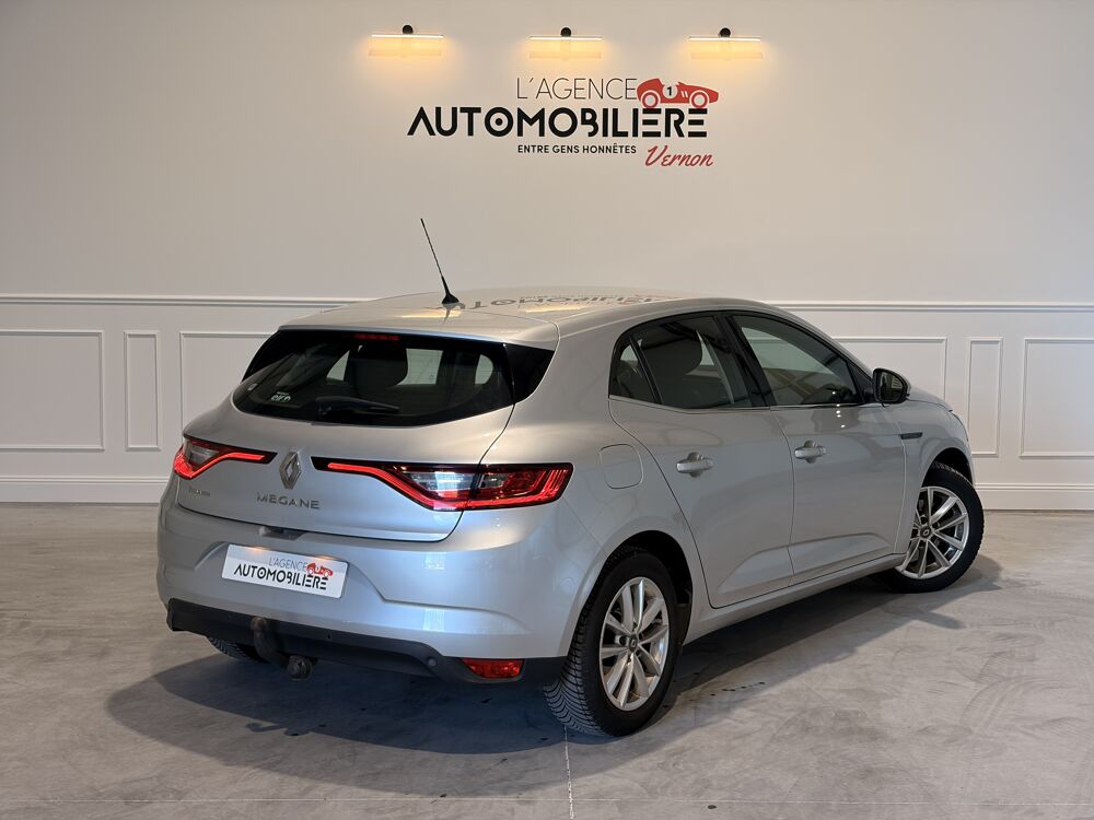 M&eacute;gane IV 1.5 DCI 110 ENERGY ZEN / ATTELAGE 2016 occasion 27620 Gasny