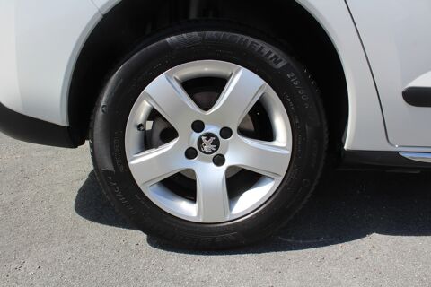 3008 Phase 2 -1.6 THP 156 CH BVM6 Allure 9Cv *PREMI&Egrave;RE MAIN - DE 2014 occasion 70000 Vesoul
