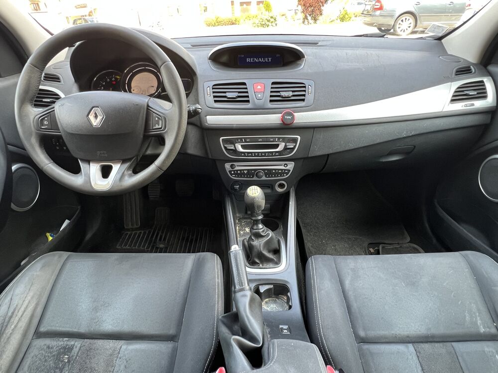 M&eacute;gane 1.4 tce 130ch BVM 2&egrave;me main 2010 occasion 25300 Pontarlier
