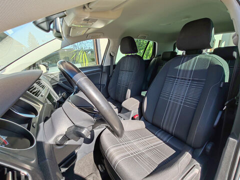 Golf 1.6 TDI 110 LOUNGE BVM 2016 occasion 25300 Pontarlier