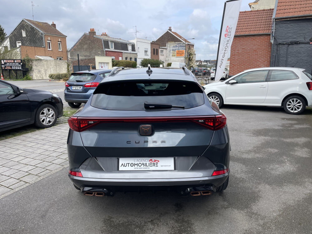 Formentor VZ e-Hybrid rechargeable 1.4 TSI 245CV DSG6 2023 occasion 59300 Valenciennes