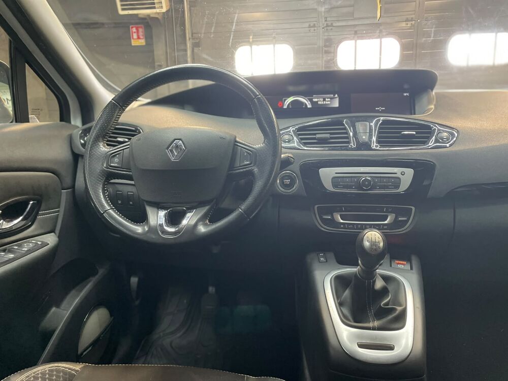 Sc&eacute;nic III Phase 2 1.2 TCe 16V S&S 131 cv 2016 occasion 71300 Montceau-les-Mines