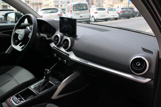 Q2 35 TFSI 150Ch S 7 S-LINE ( 1&egrave;re main, Carplay, Cam&eacute;ra de rec 2025 occasion 34200 S&egrave;te