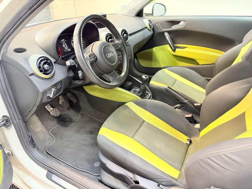 A1 I 3 Portes 1.6 TDI 16V 105 cv 2011 occasion 71300 Montceau-les-Mines