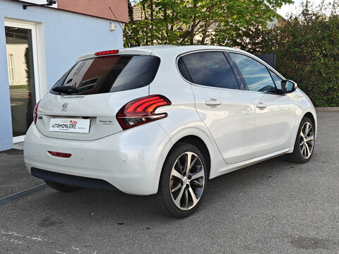 208 1.6 BlueHDi 120ch F&eacute;line S&S 5p 2&Egrave;ME MAIN 2017 occasion 90400 Danjoutin