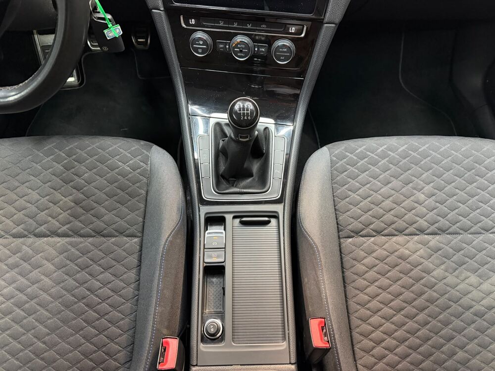 Golf VII 5 Portes Phase 2 1.5 TSI GPF 16V Blue Motion 131 cv 1906 occasion 71300 Montceau-les-Mines