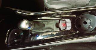 C-HR (2) 2.0 HYBRIDE COLLECTION MY20 - ENTRETIENS COMPLET TOYOTA- 2021 occasion 92370 Chaville